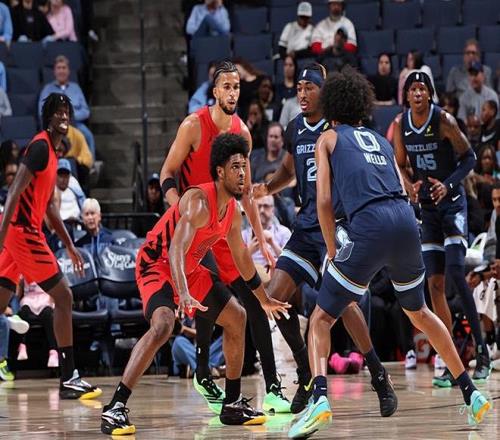 国米意甲战,力克科莫,世界杯半决赛,世界杯半决赛,2026世界杯,半决赛对阵,赛事分析,精彩瞬间